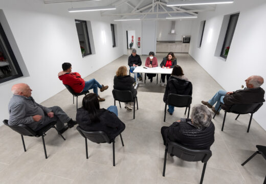 O Concello de Moeche e a veciñanza estrean o novo centro sociocultural Lapatiencos